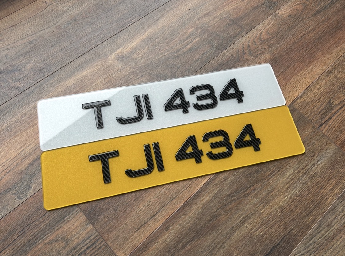 3D Gel Number Plates in Metro Font 60mm- Carbon Fibre Finish